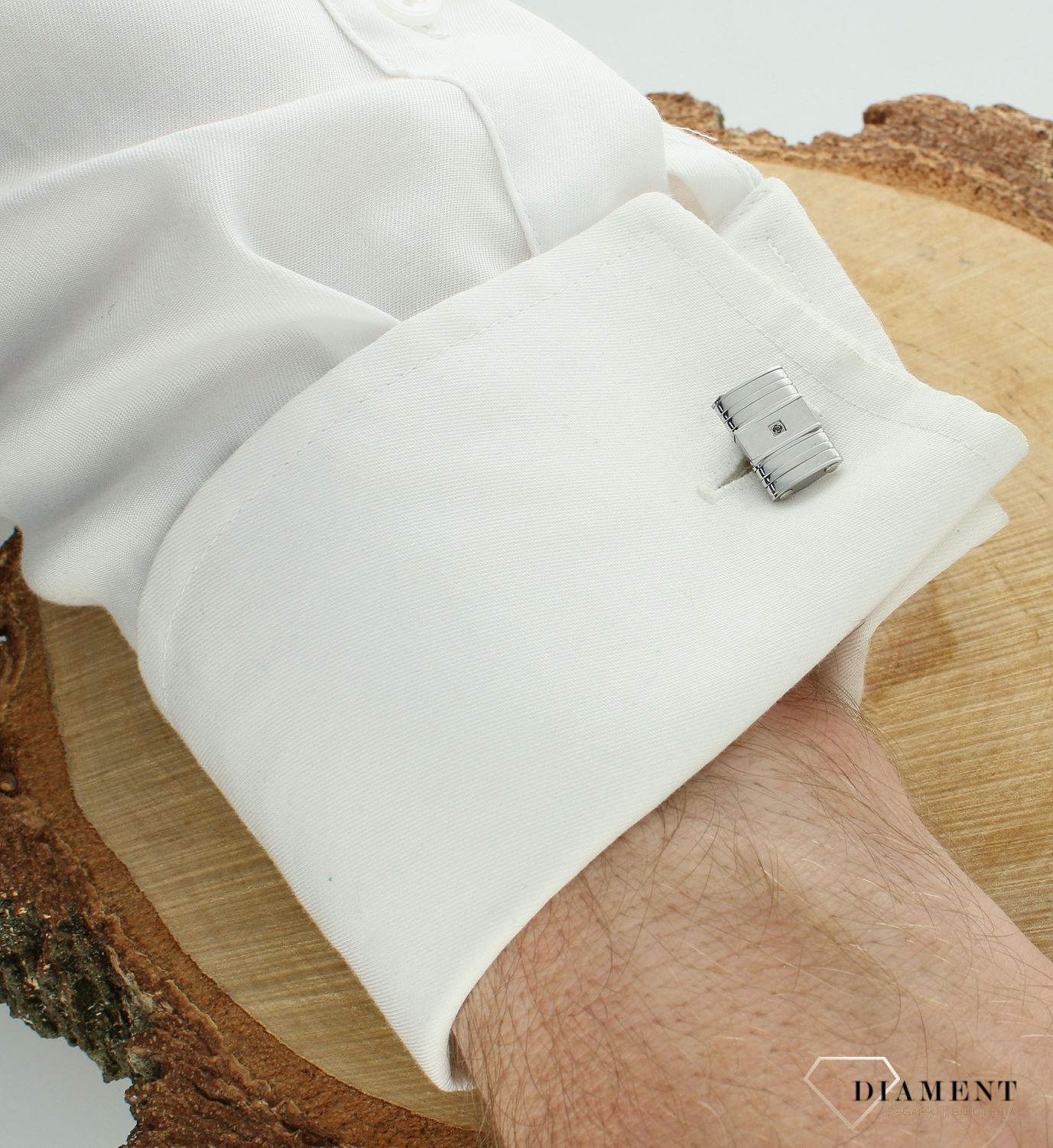 Stalowe spinki do mankietów Nomination Italy Strong Diamond 028333 036. Komplet eleganckich spinek do mankietów.jpg